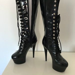 Black Patent Platform Stiletto Boot 6in heel